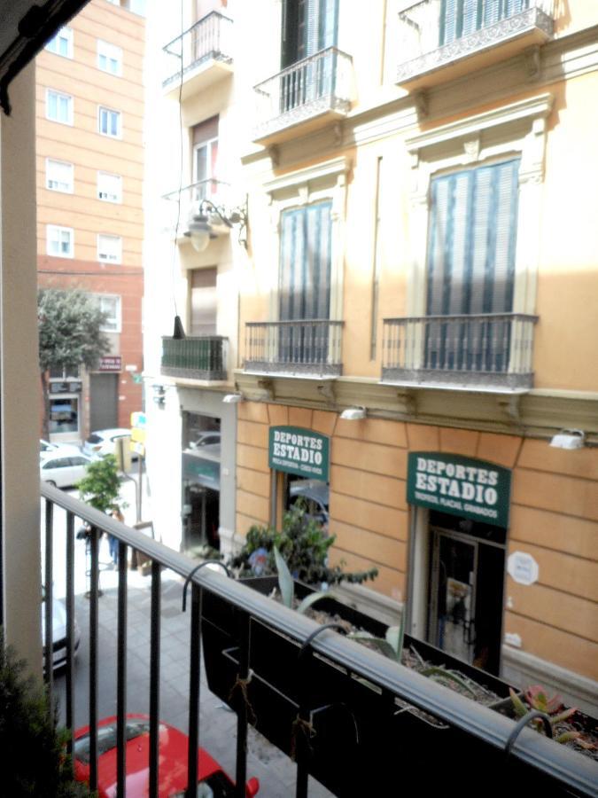Apartamento Atarazanas Malaga Centro Historico Екстер'єр фото